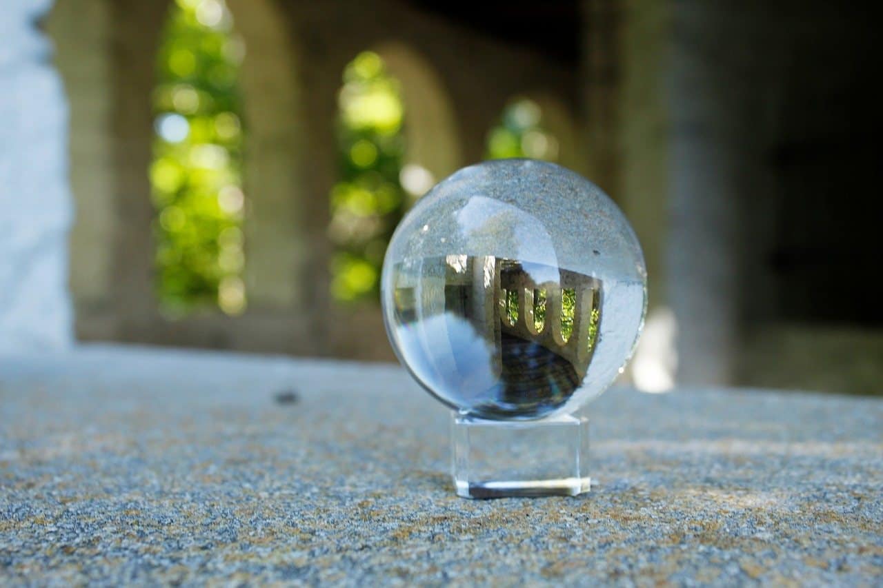 The Secret To Seeing Things Differently William Holt Author 